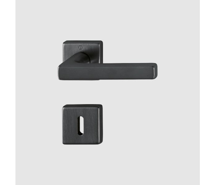 Hoppe Dallas satin black lever complete with lever key escutcheons
